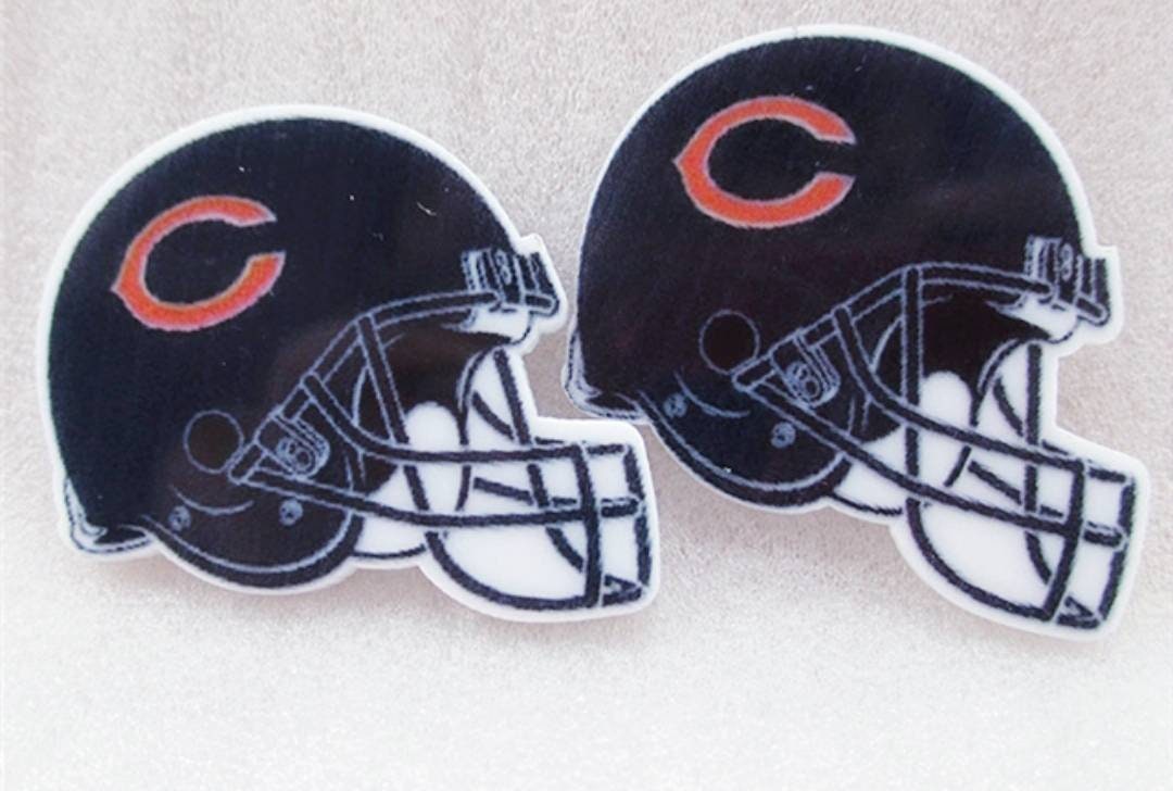 6 in stock - Chicago Bears Resin Flatback. 40*52mm NFL Planar Sports Embellishments. Football Bow Center Piece. Football Party Favors. NFL resin charm